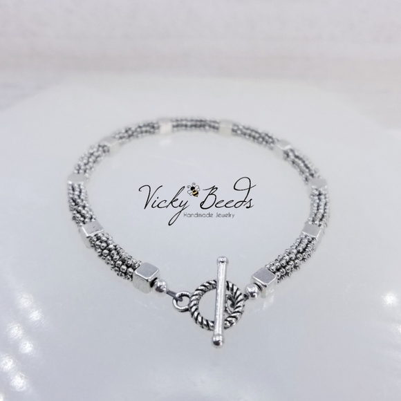 Ladies Handmade Silver Toggle Bracelet - Picture 9 of 9